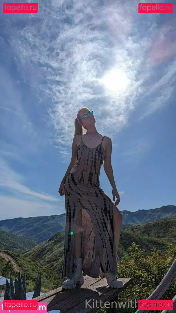 kittenwithfangs / kittenwithfangsfree Onlyfans Photo Gallery 