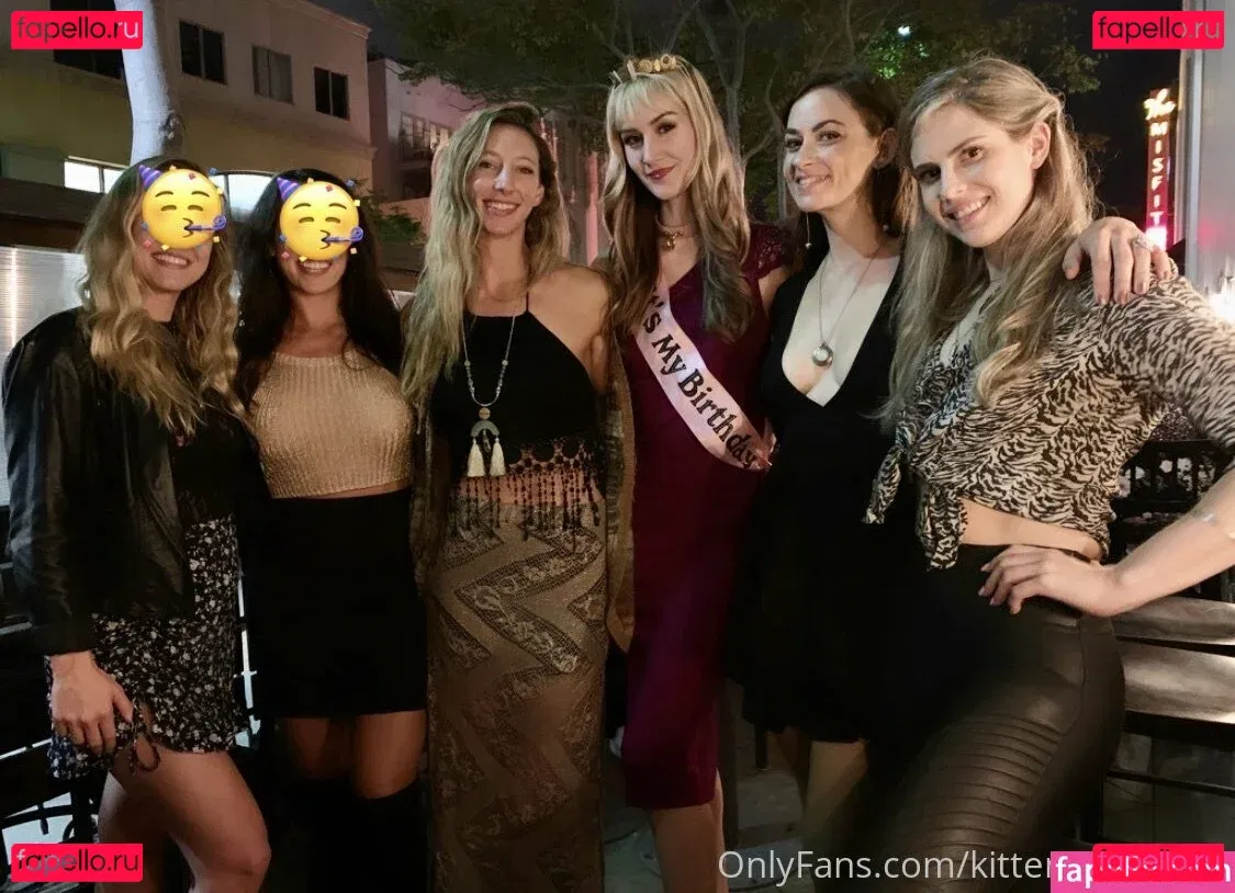 kittenwithfangs / kittenwithfangsfree Onlyfans Photo Gallery 