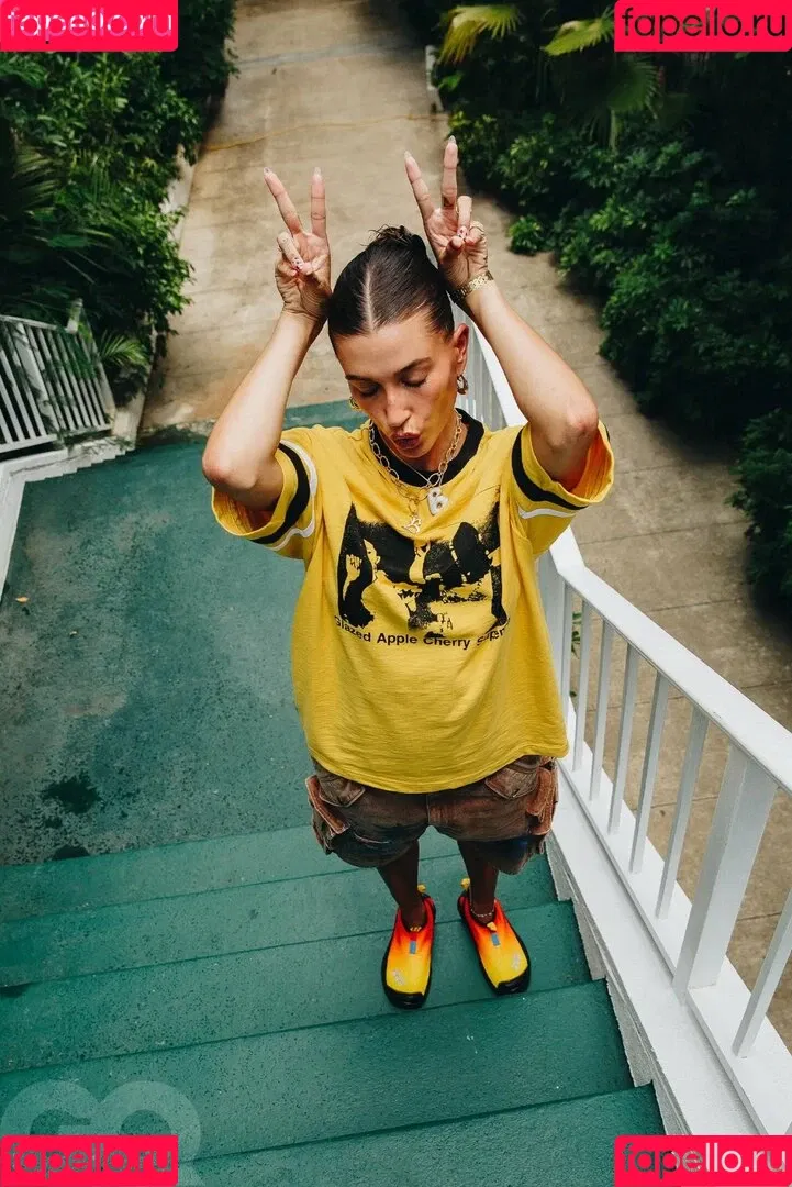 Hailey Baldwin / haileybieber Onlyfans Photo Gallery 