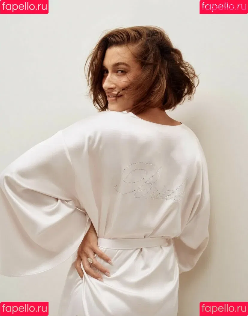 Hailey Baldwin / haileybieber Onlyfans Photo Gallery 