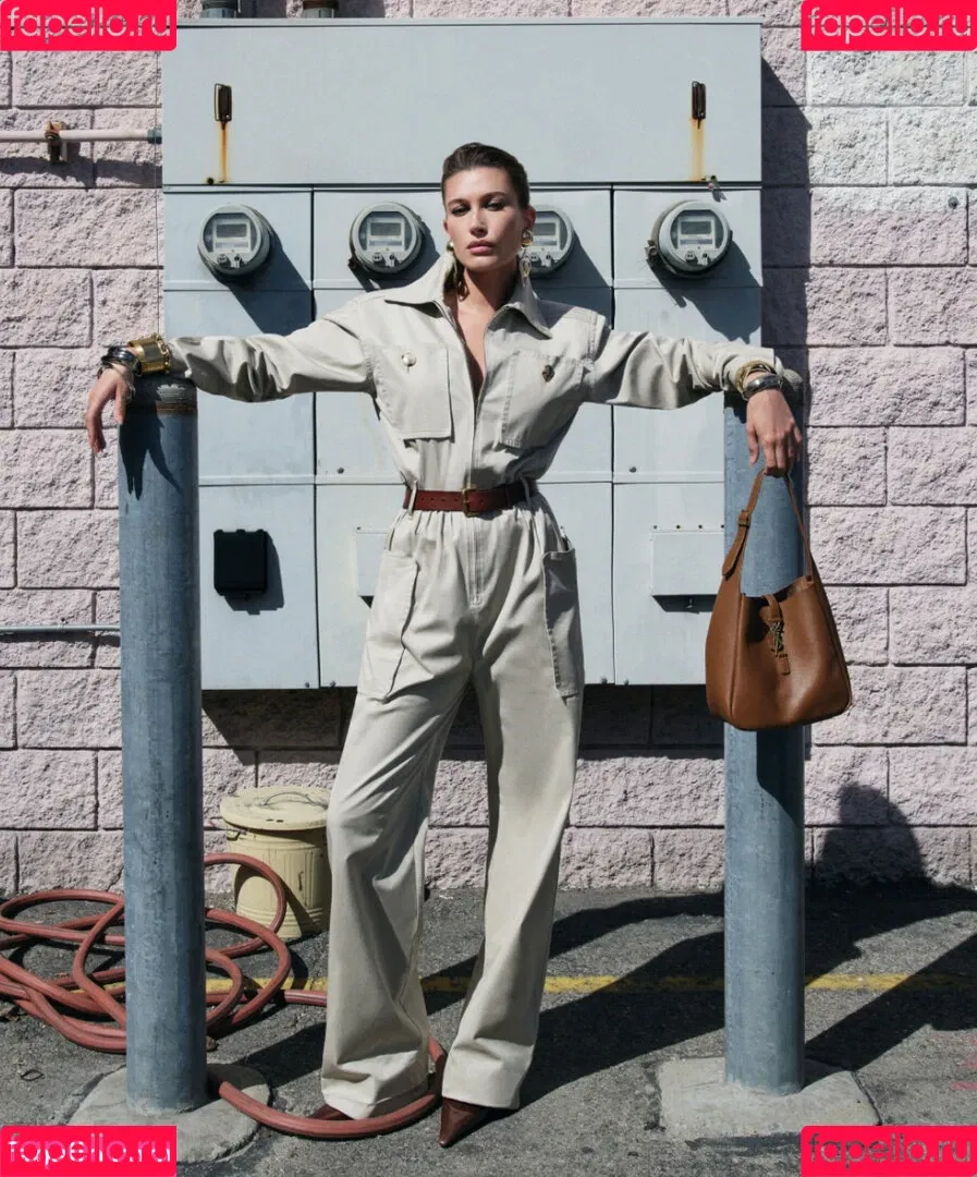 Hailey Baldwin / haileybieber Onlyfans Photo Gallery 