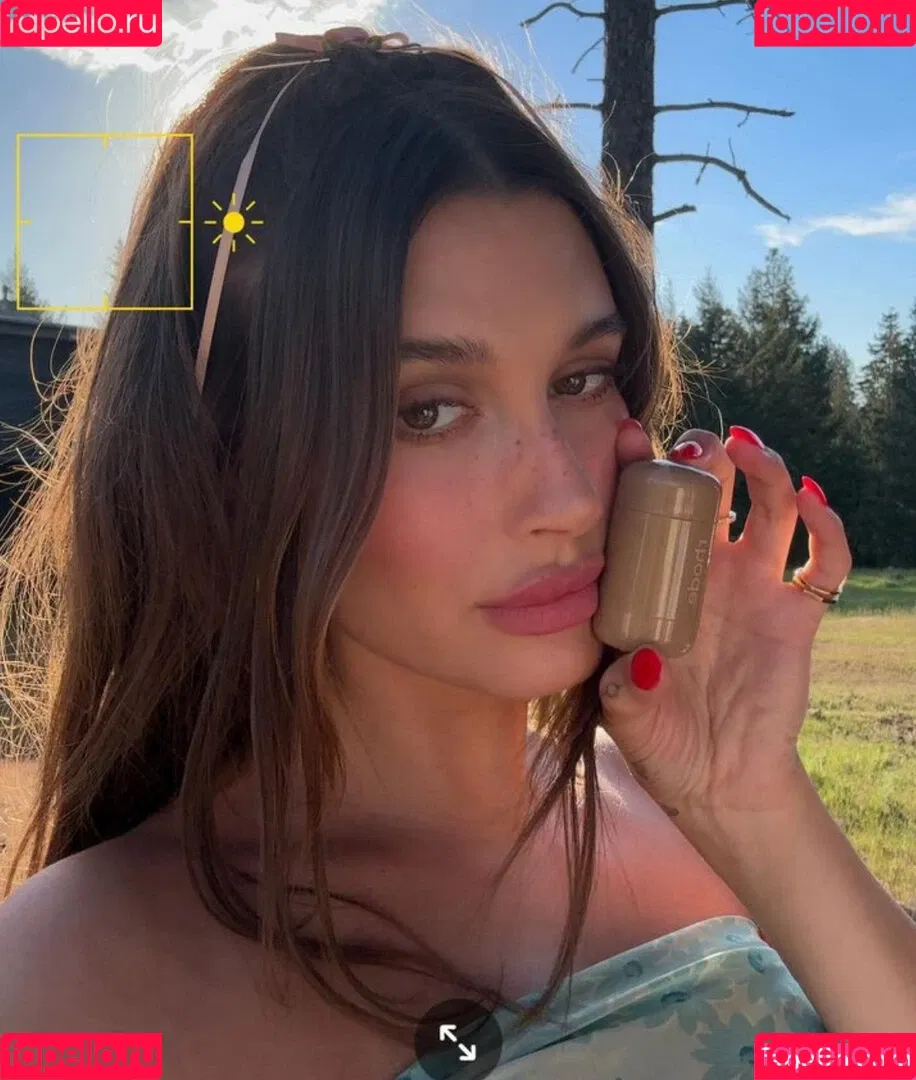 Hailey Baldwin / haileybieber Onlyfans Photo Gallery 