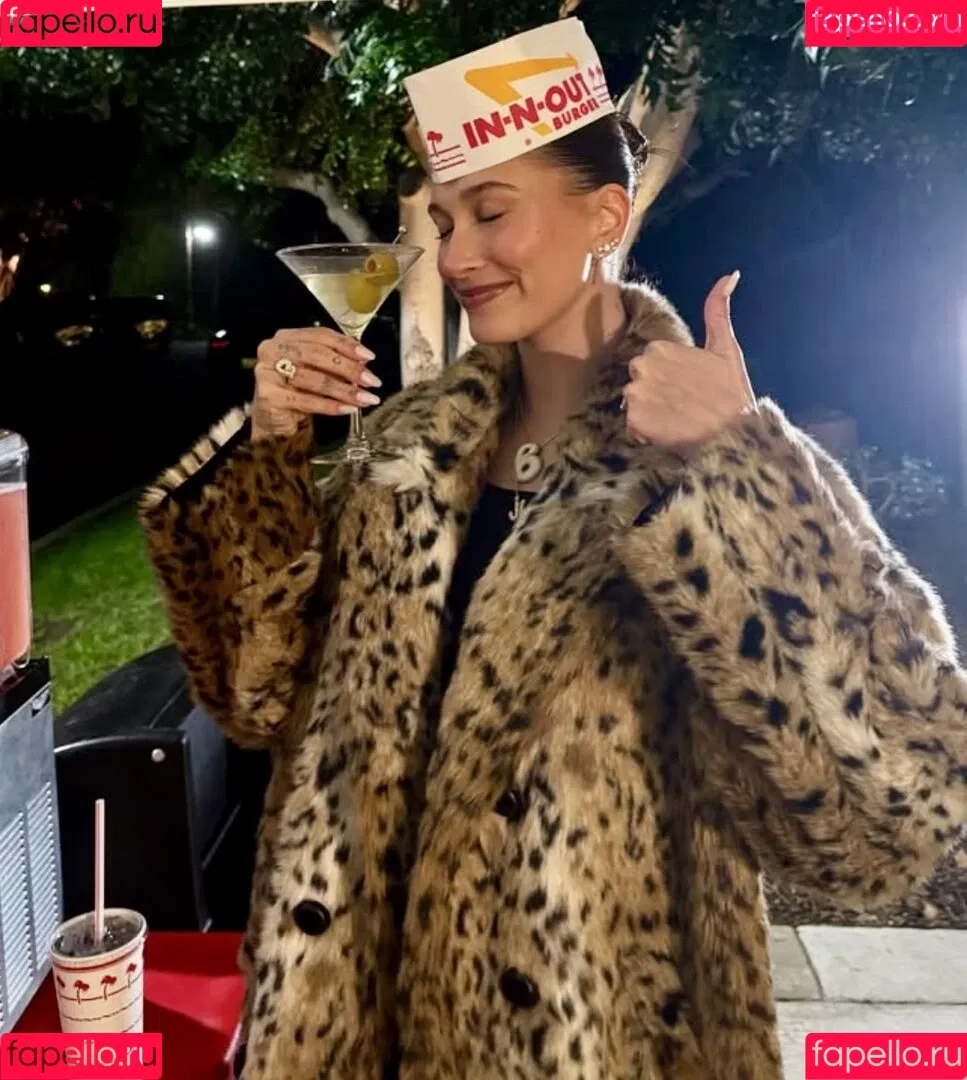 Hailey Baldwin / haileybieber Onlyfans Photo Gallery 