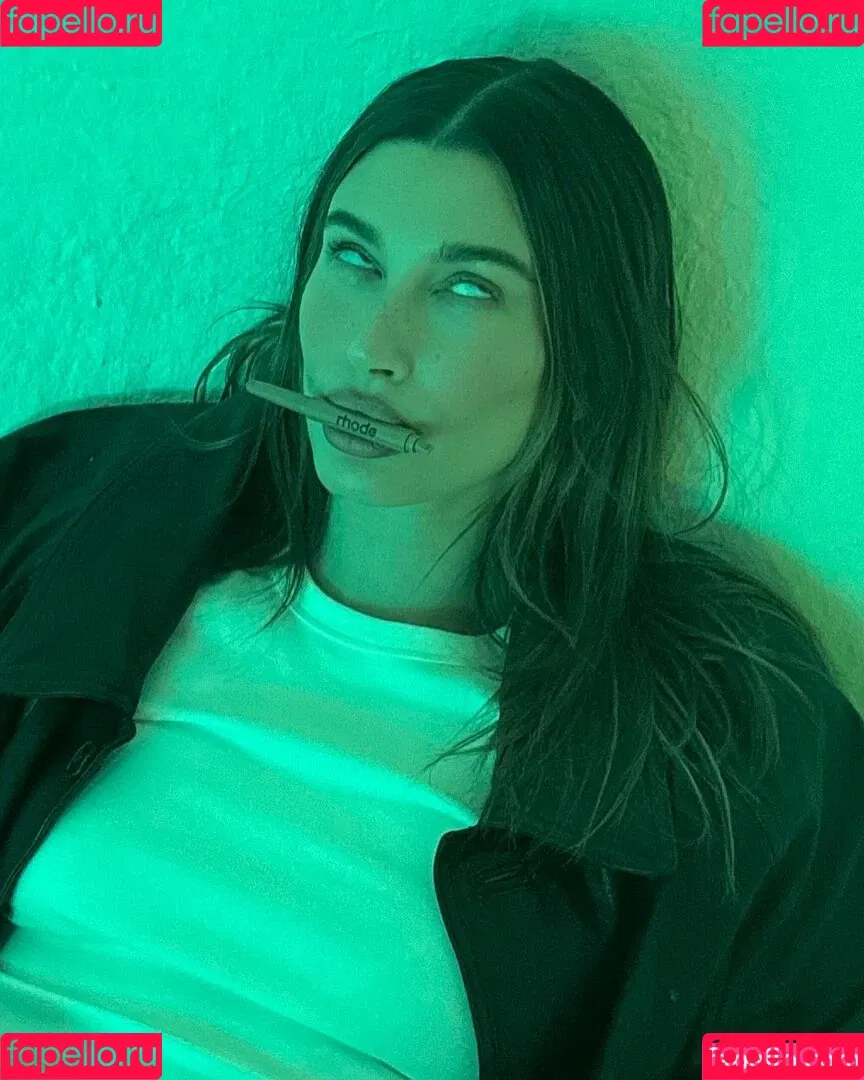 Hailey Baldwin / haileybieber Onlyfans Photo Gallery 