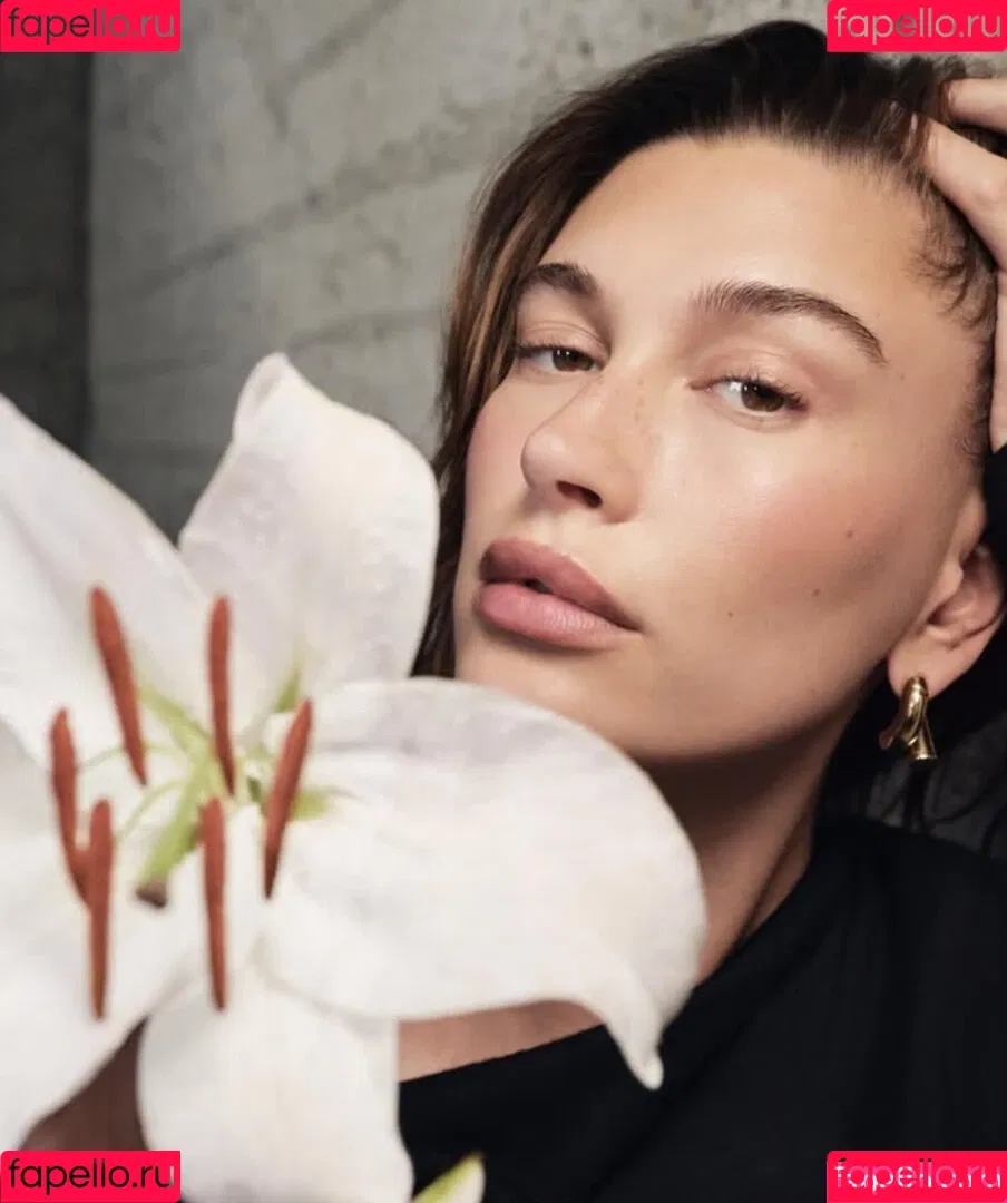 Hailey Baldwin / haileybieber Onlyfans Photo Gallery 