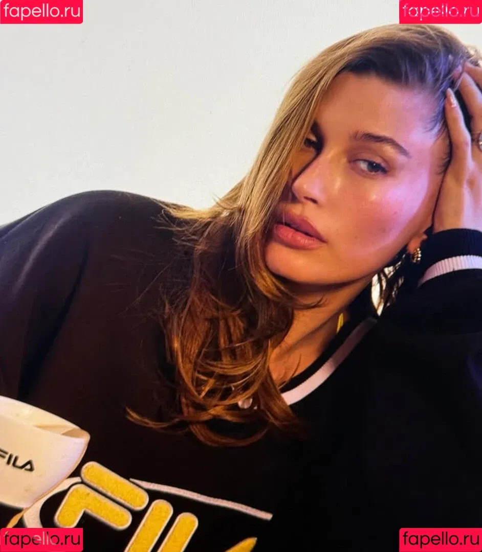 Hailey Baldwin / haileybieber Onlyfans Photo Gallery 