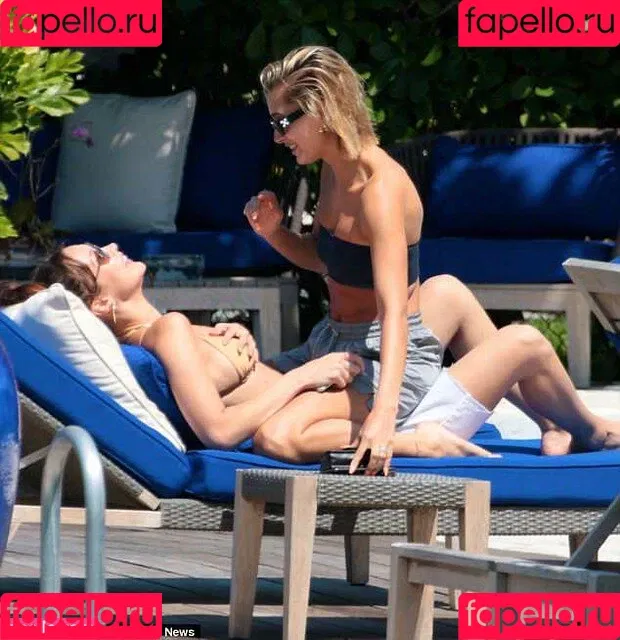 Hailey Baldwin / haileybieber Onlyfans Photo Gallery 