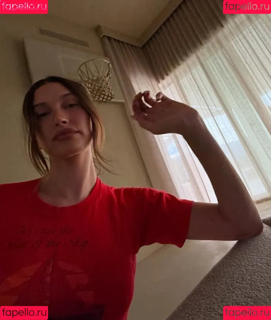 Hailey Baldwin / haileybieber Onlyfans Photo Gallery 