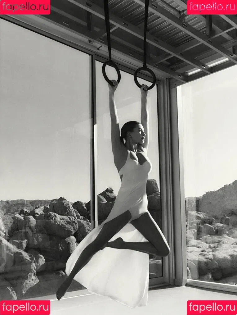 Hailey Baldwin / haileybieber Onlyfans Photo Gallery 