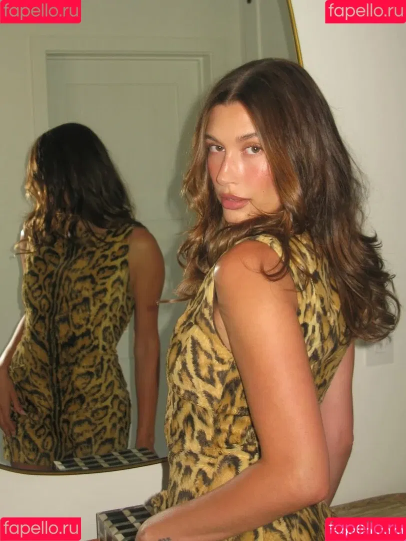 Hailey Baldwin / haileybieber Onlyfans Photo Gallery 