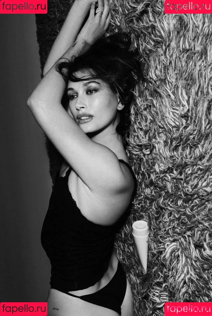 Hailey Baldwin / haileybieber Onlyfans Photo Gallery 