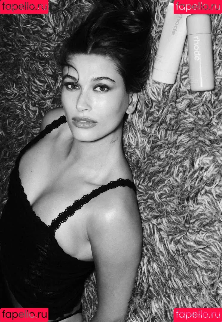 Hailey Baldwin / haileybieber Onlyfans Photo Gallery 