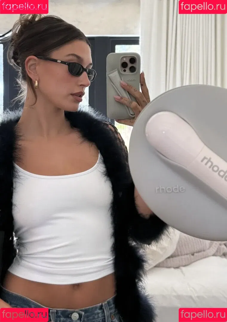 Hailey Baldwin / haileybieber Onlyfans Photo Gallery 