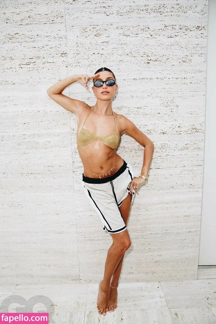 Hailey Baldwin / haileybieber Onlyfans Photo Gallery 