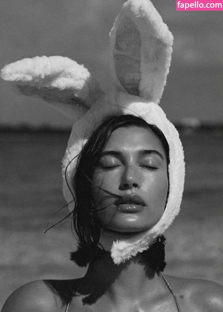 Hailey Baldwin / haileybieber Onlyfans Photo Gallery 