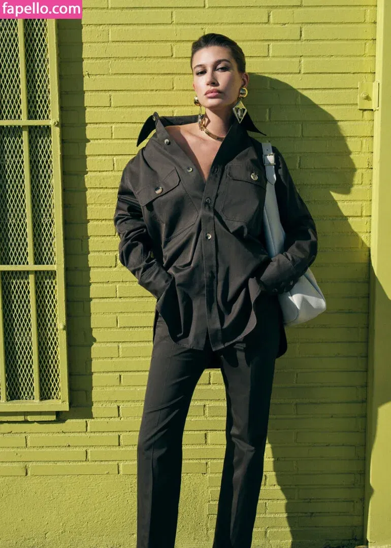 Hailey Baldwin / haileybieber Onlyfans Photo Gallery 