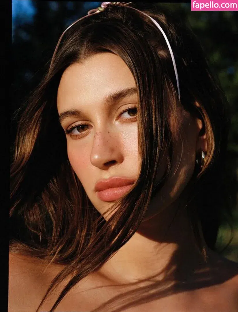 Hailey Baldwin / haileybieber Onlyfans Photo Gallery 