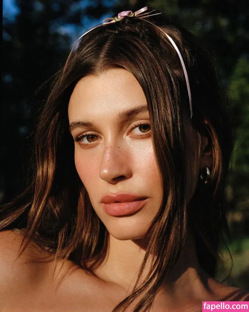 Hailey Baldwin / haileybieber Onlyfans Photo Gallery 