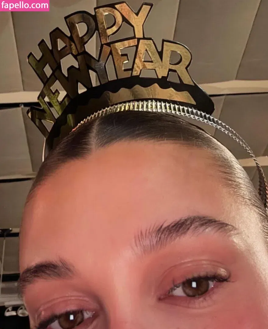 Hailey Baldwin / haileybieber Onlyfans Photo Gallery 