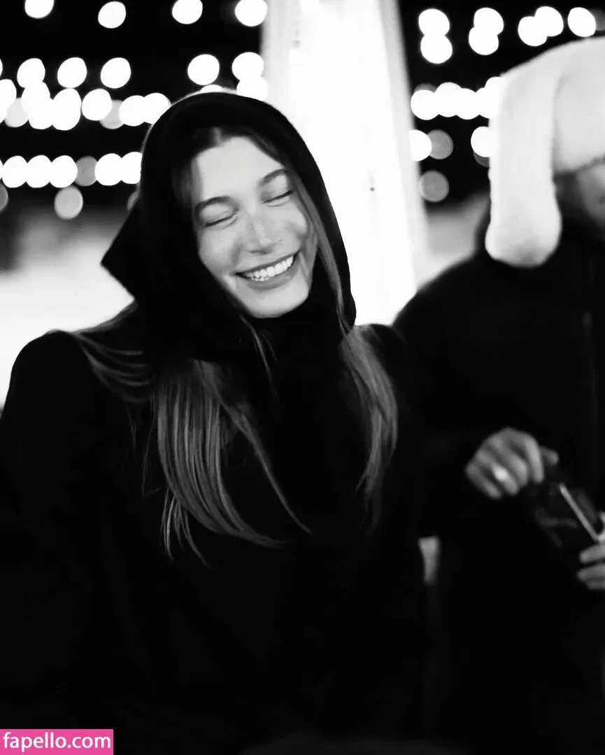 Hailey Baldwin / haileybieber Onlyfans Photo Gallery 