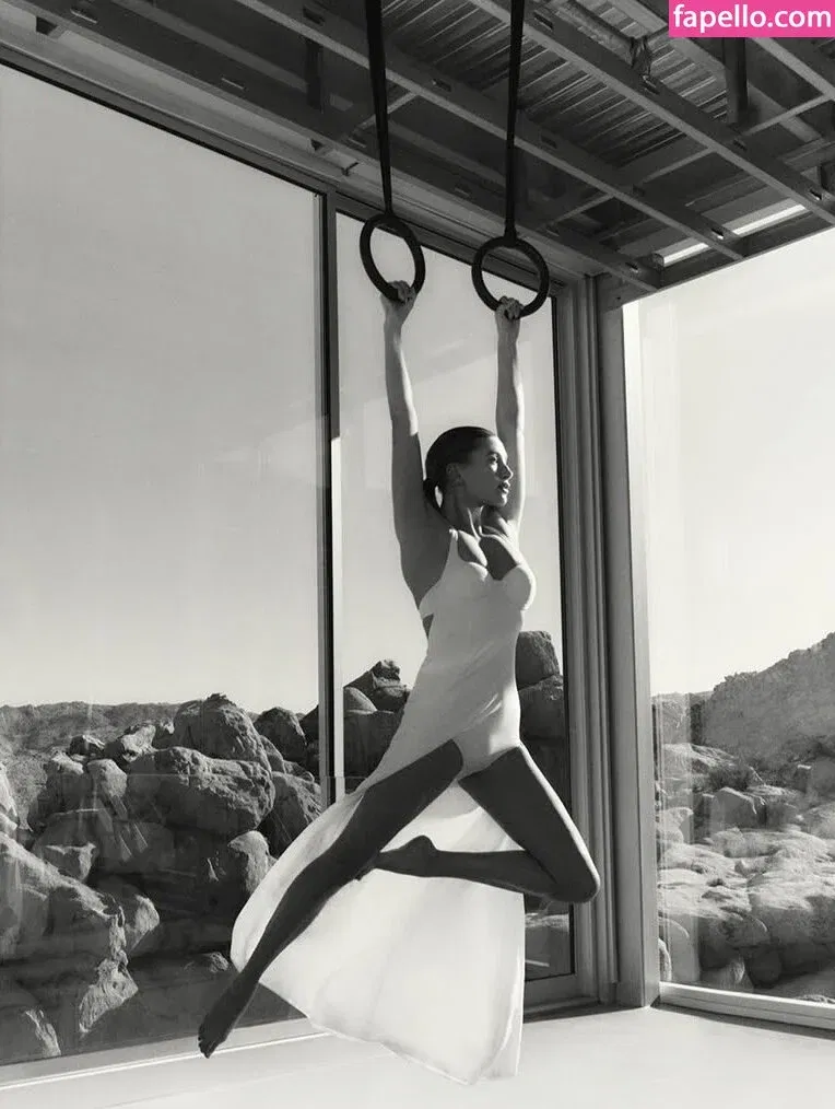 Hailey Baldwin / haileybieber Onlyfans Photo Gallery 