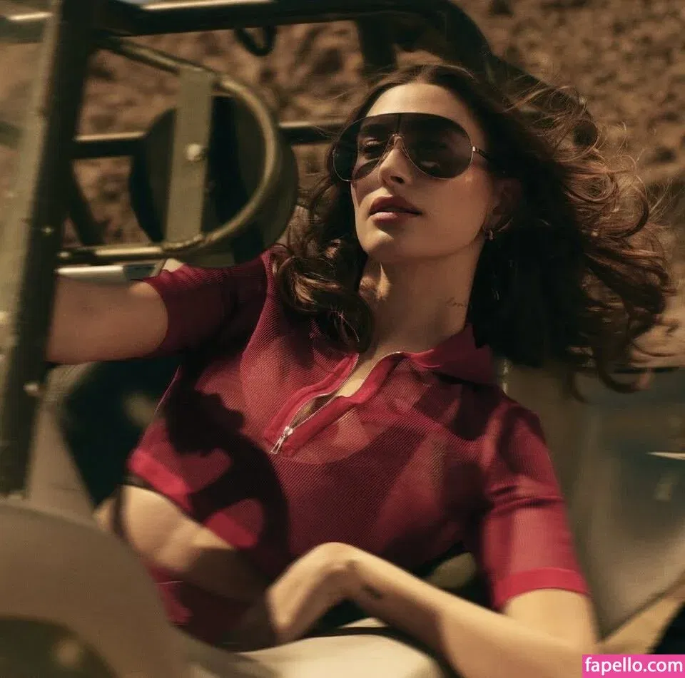 Hailey Baldwin / haileybieber Onlyfans Photo Gallery 