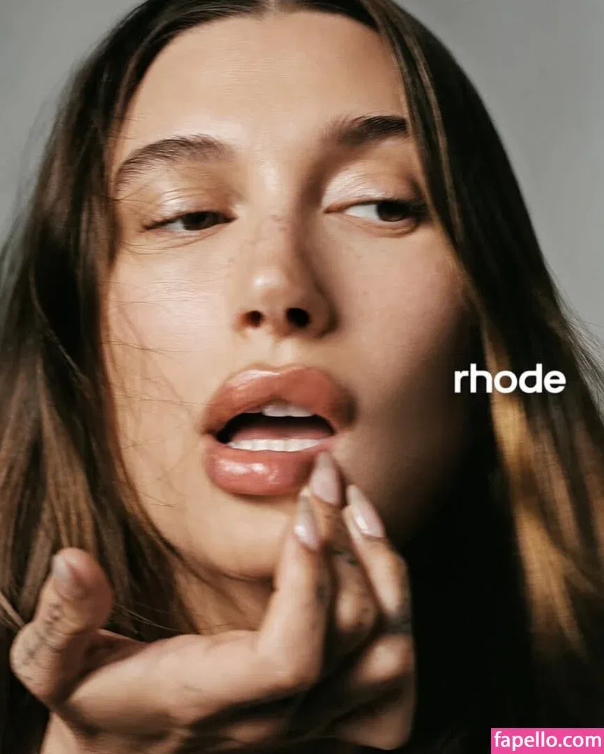 Hailey Baldwin / haileybieber Onlyfans Photo Gallery 