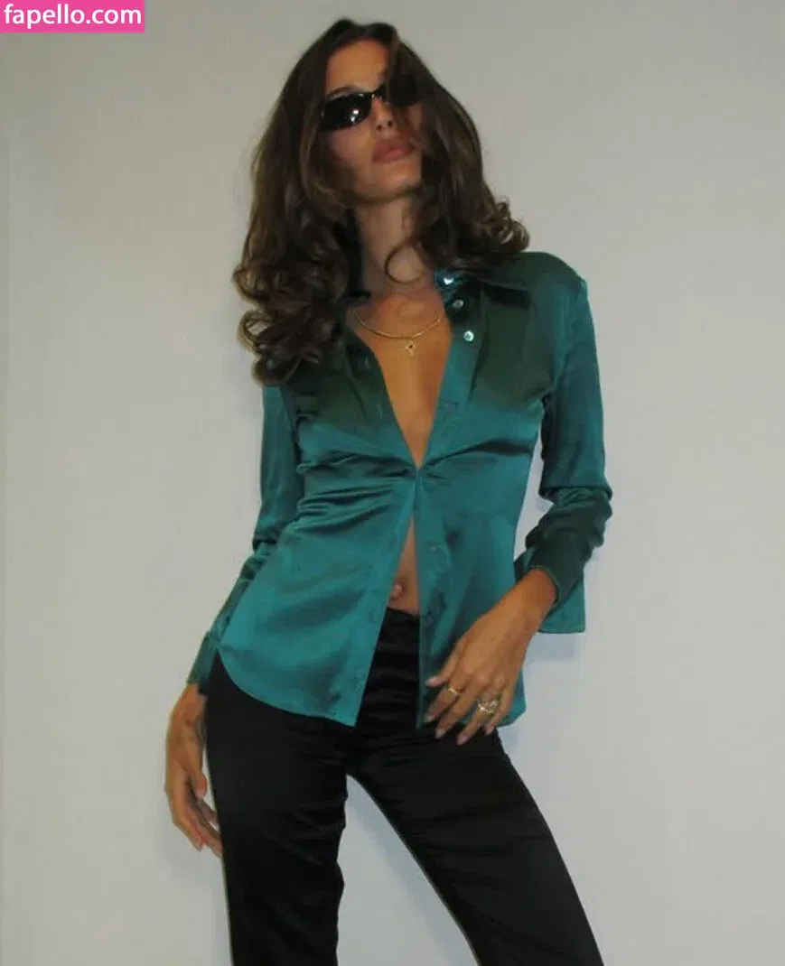 Hailey Baldwin / haileybieber Onlyfans Photo Gallery 