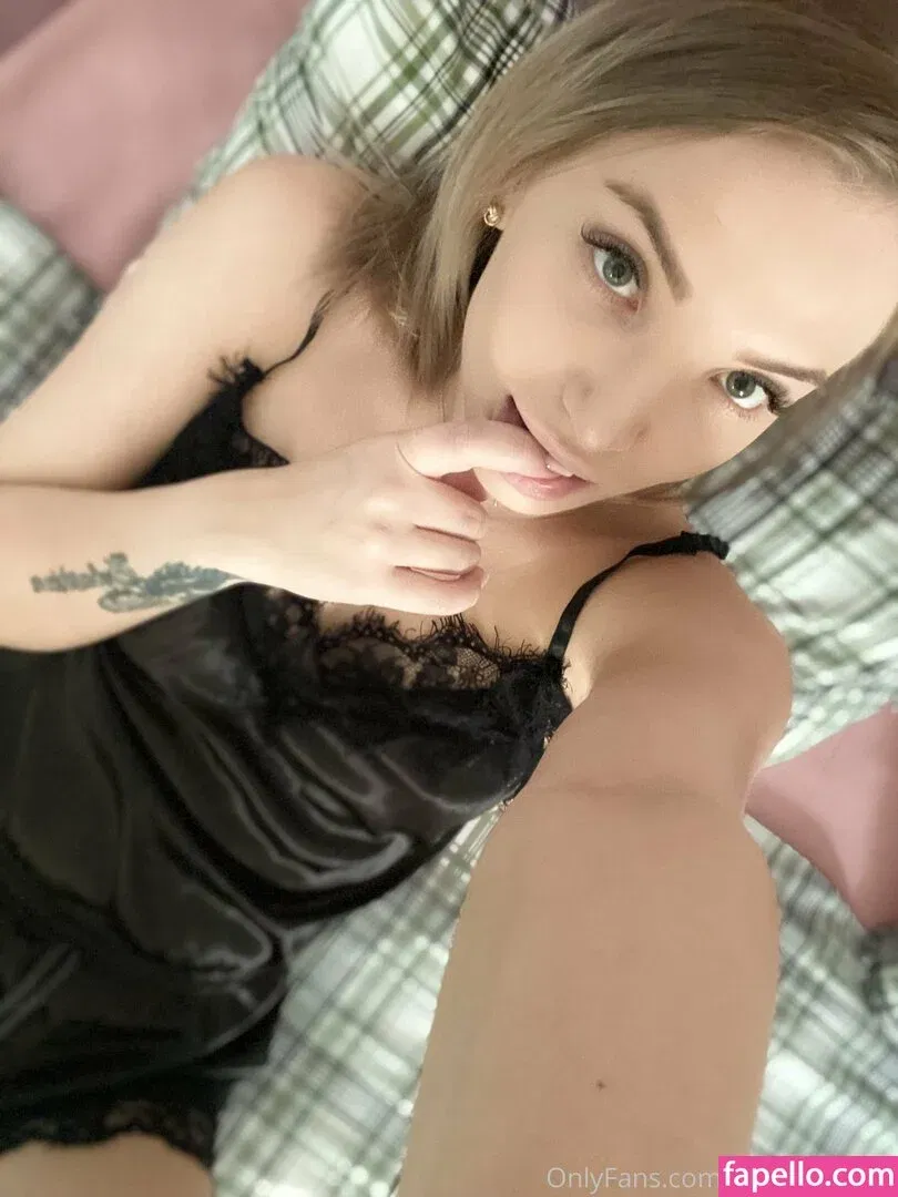 sugarqueend / sugarqueenn Onlyfans Photo Gallery 