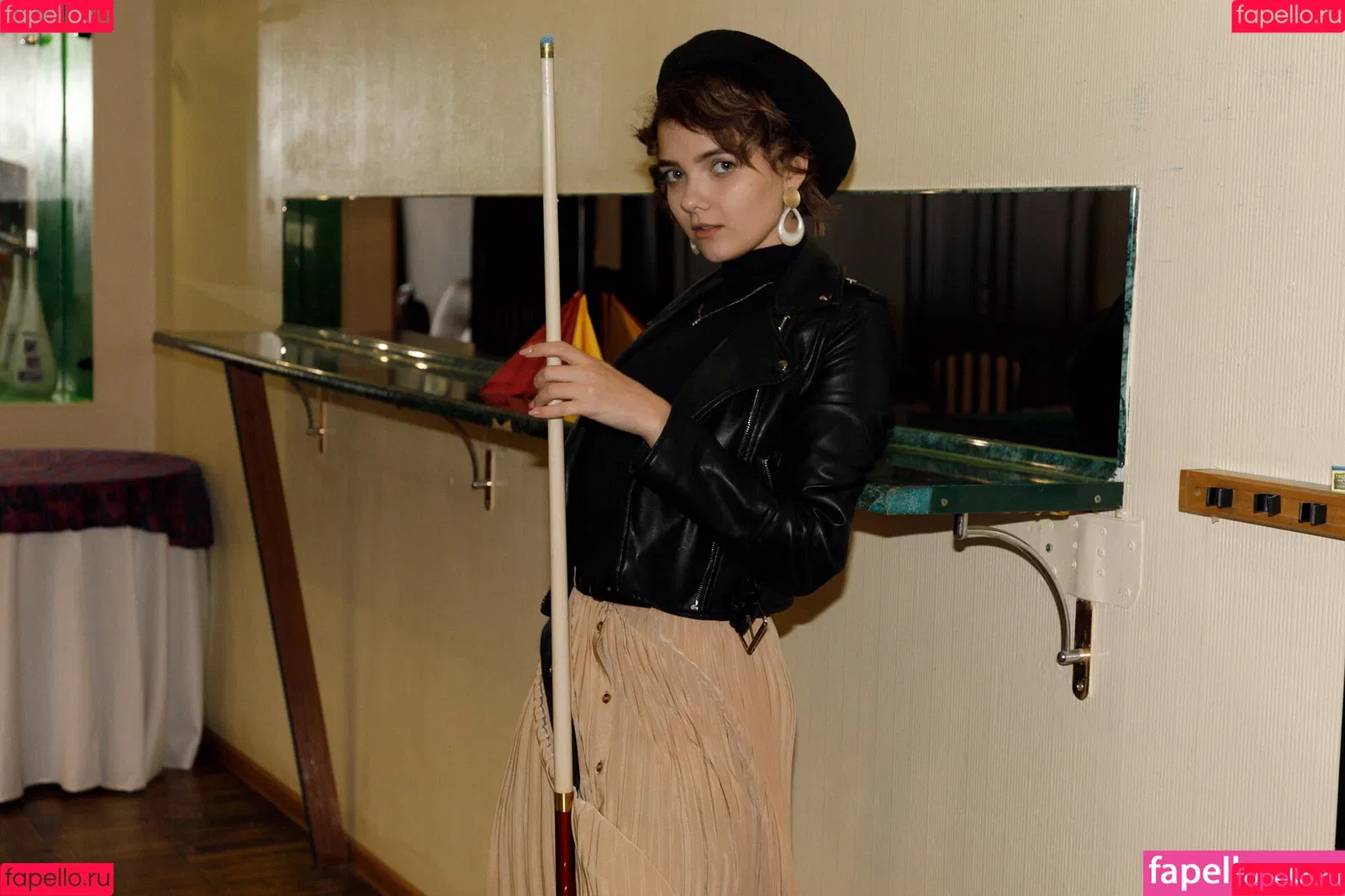 Toriiiaa / Victoria / https: / victoria_home_girl Onlyfans Photo Gallery 