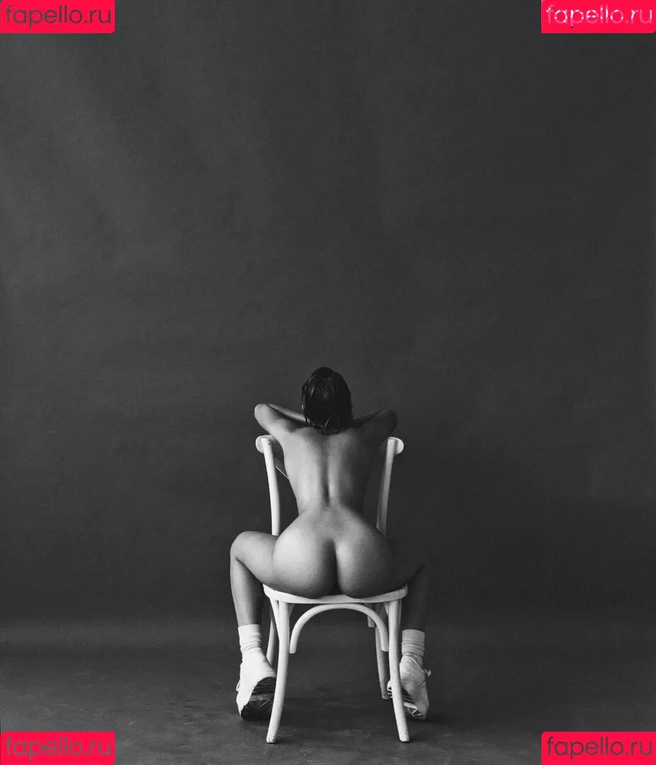 Toriiiaa / Victoria / https: / victoria_home_girl Onlyfans Photo Gallery 