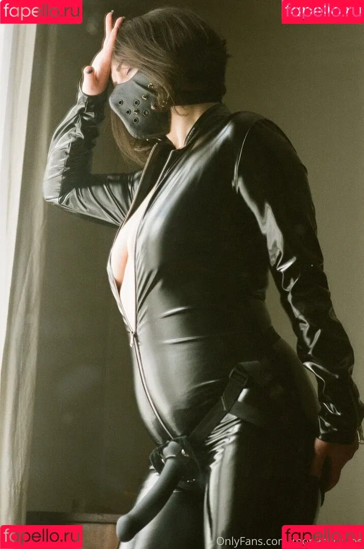 monasuccube / monasuccube_ Onlyfans Photo Gallery 