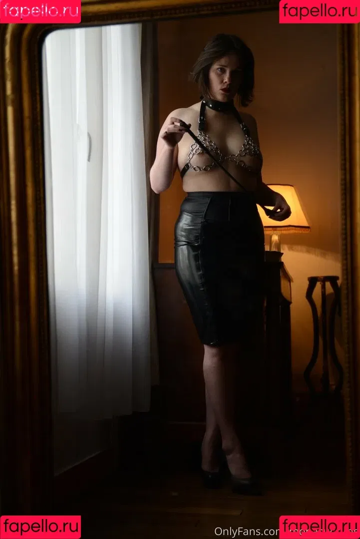 monasuccube / monasuccube_ Onlyfans Photo Gallery 