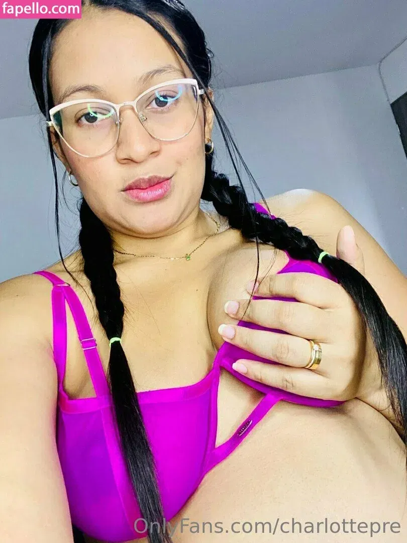 charlottepre / charlotteprepa Onlyfans Photo Gallery 