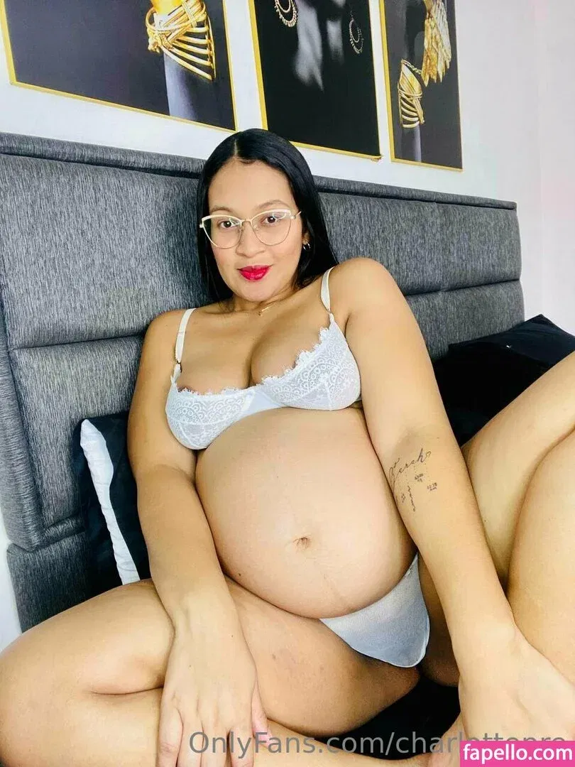 charlottepre / charlotteprepa Onlyfans Photo Gallery 