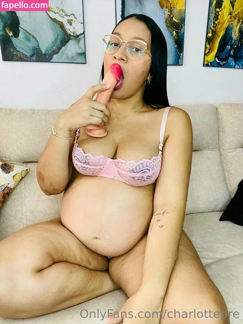 charlottepre / charlotteprepa Onlyfans Photo Gallery 