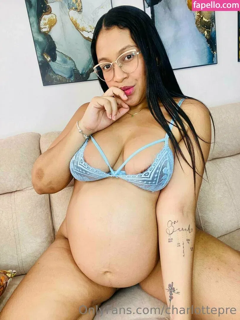 charlottepre / charlotteprepa Onlyfans Photo Gallery 