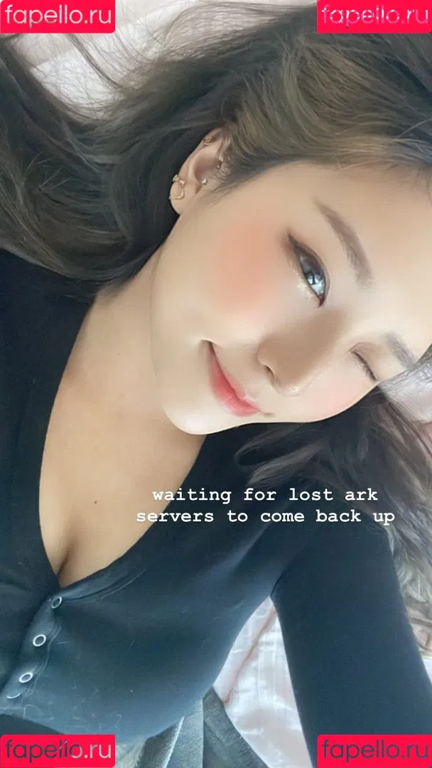 Aikuros / Hyoon Onlyfans Photo Gallery 