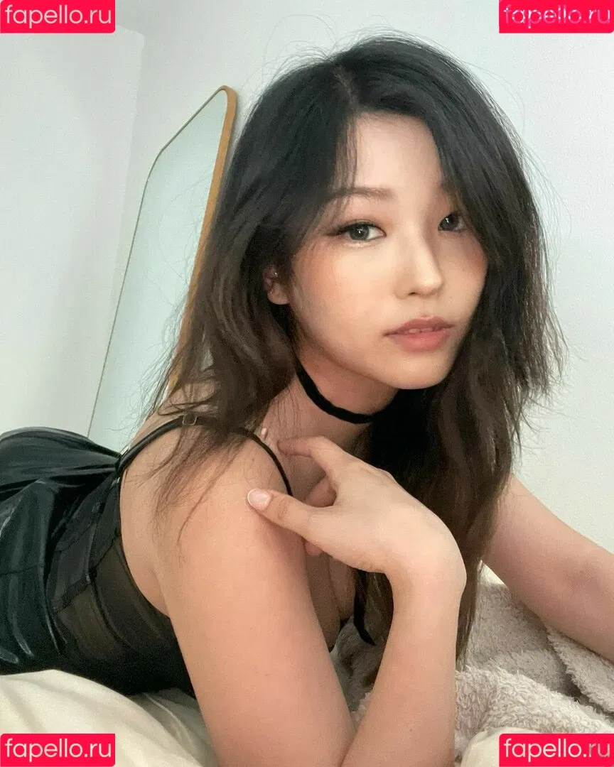 Aikuros / Hyoon Onlyfans Photo Gallery 