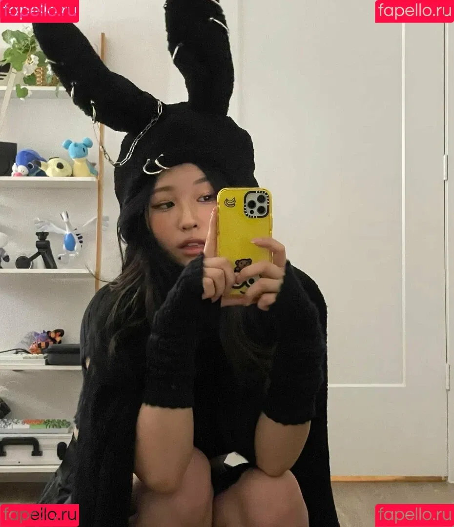 Aikuros / Hyoon Onlyfans Photo Gallery 