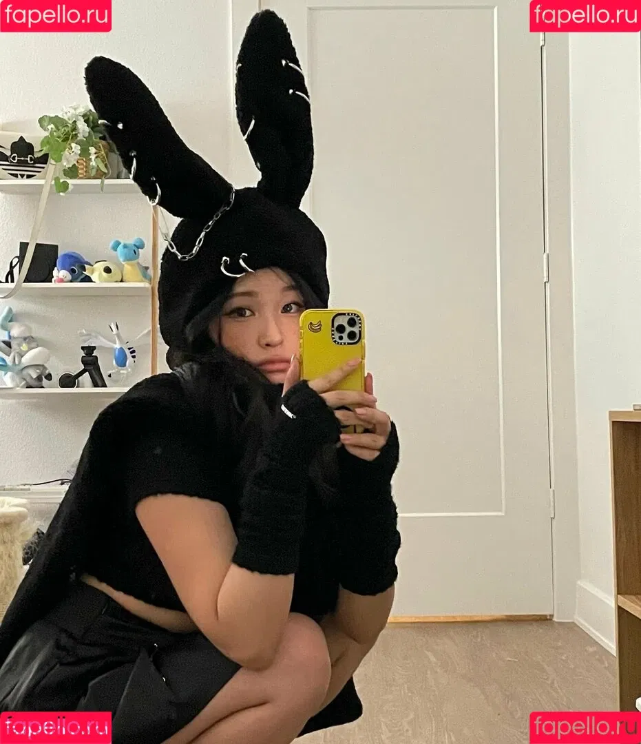 Aikuros / Hyoon Onlyfans Photo Gallery 