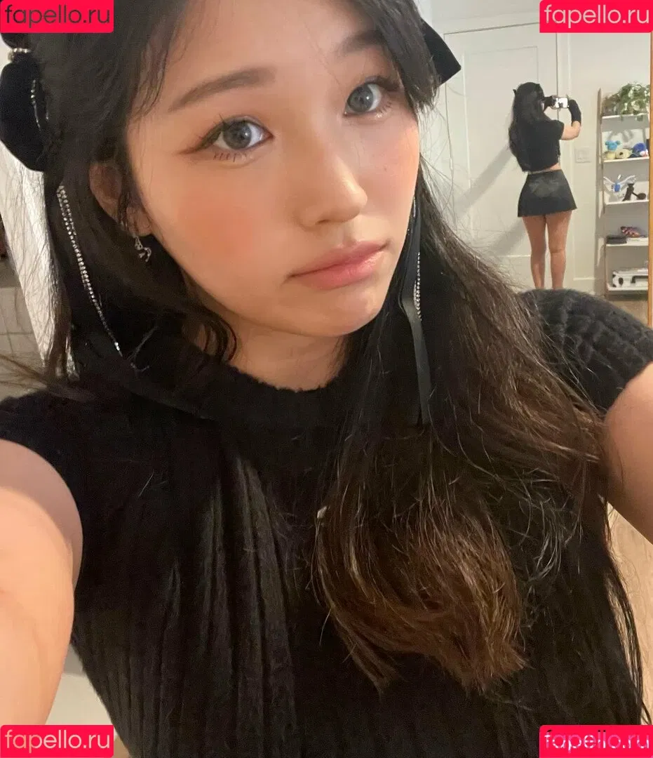 Aikuros / Hyoon Onlyfans Photo Gallery 