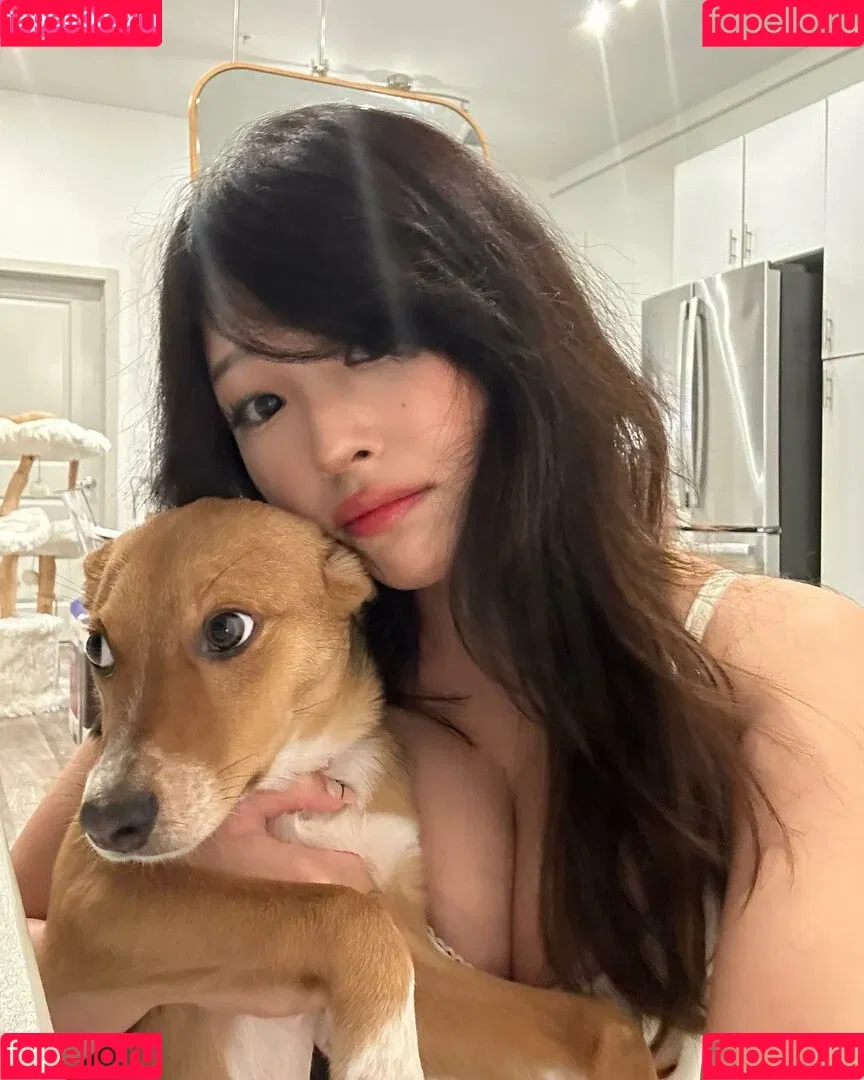 Aikuros / Hyoon Onlyfans Photo Gallery 