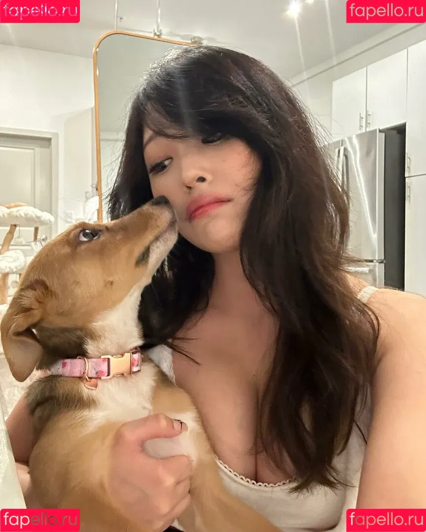 Aikuros / Hyoon Onlyfans Photo Gallery 