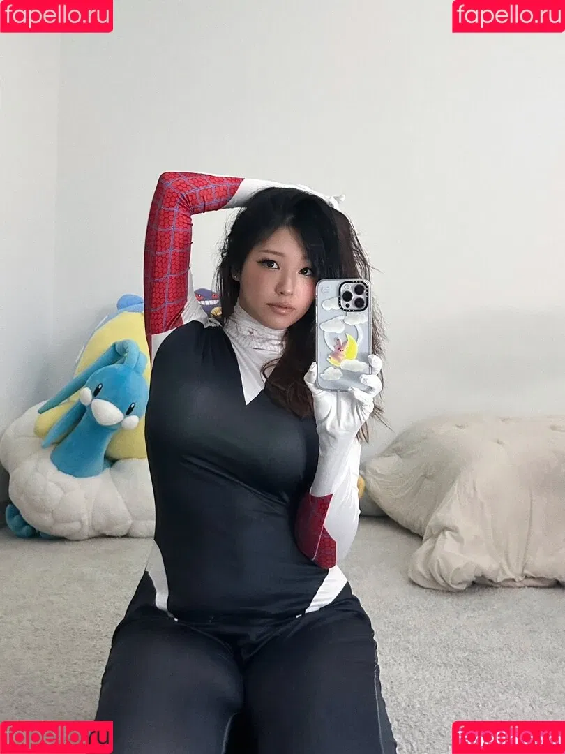 Aikuros / Hyoon Onlyfans Photo Gallery 