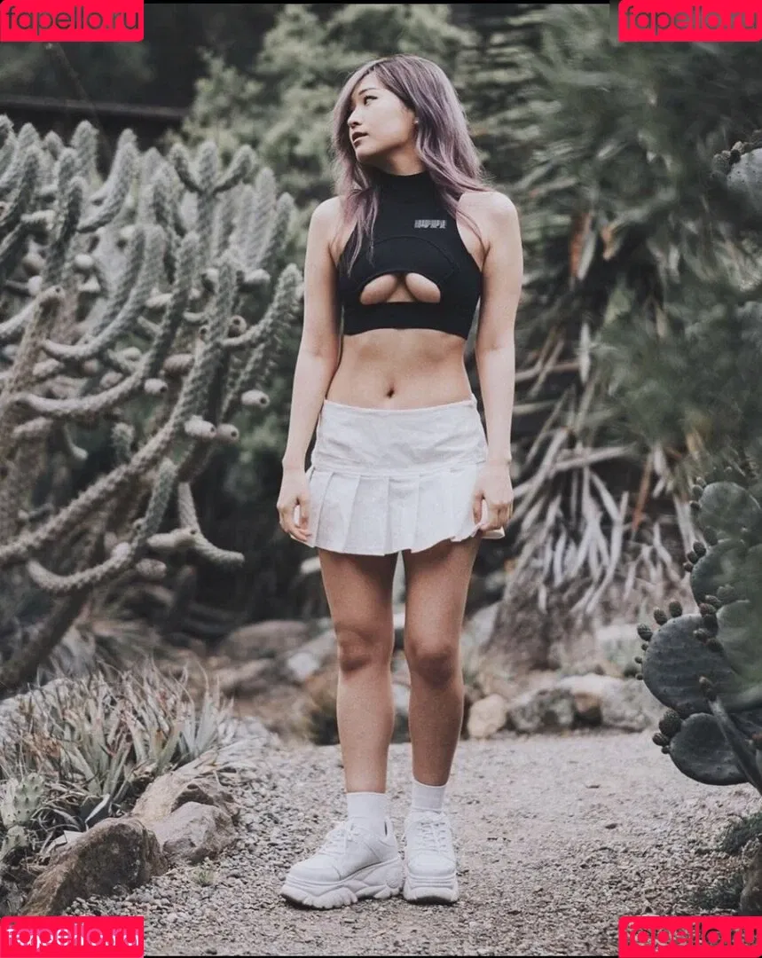 Aikuros / Hyoon Onlyfans Photo Gallery 