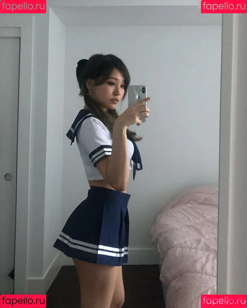 Aikuros / Hyoon Onlyfans Photo Gallery 