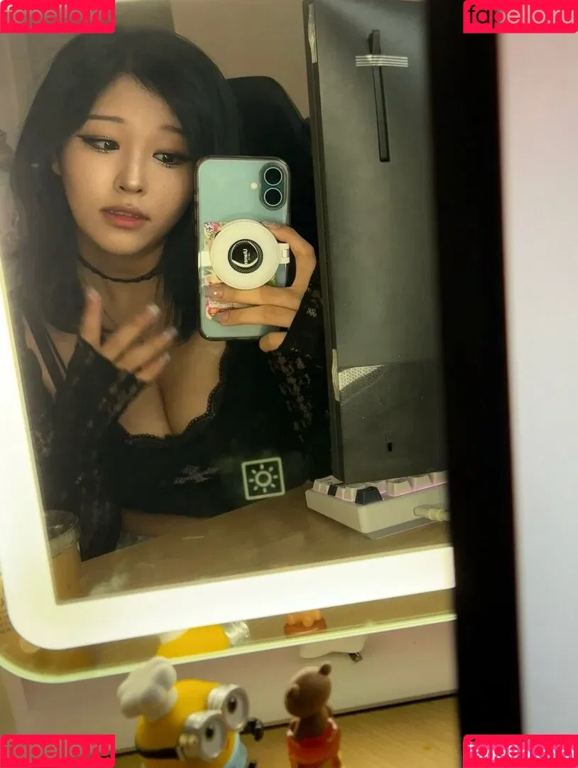 Aikuros / Hyoon Onlyfans Photo Gallery 