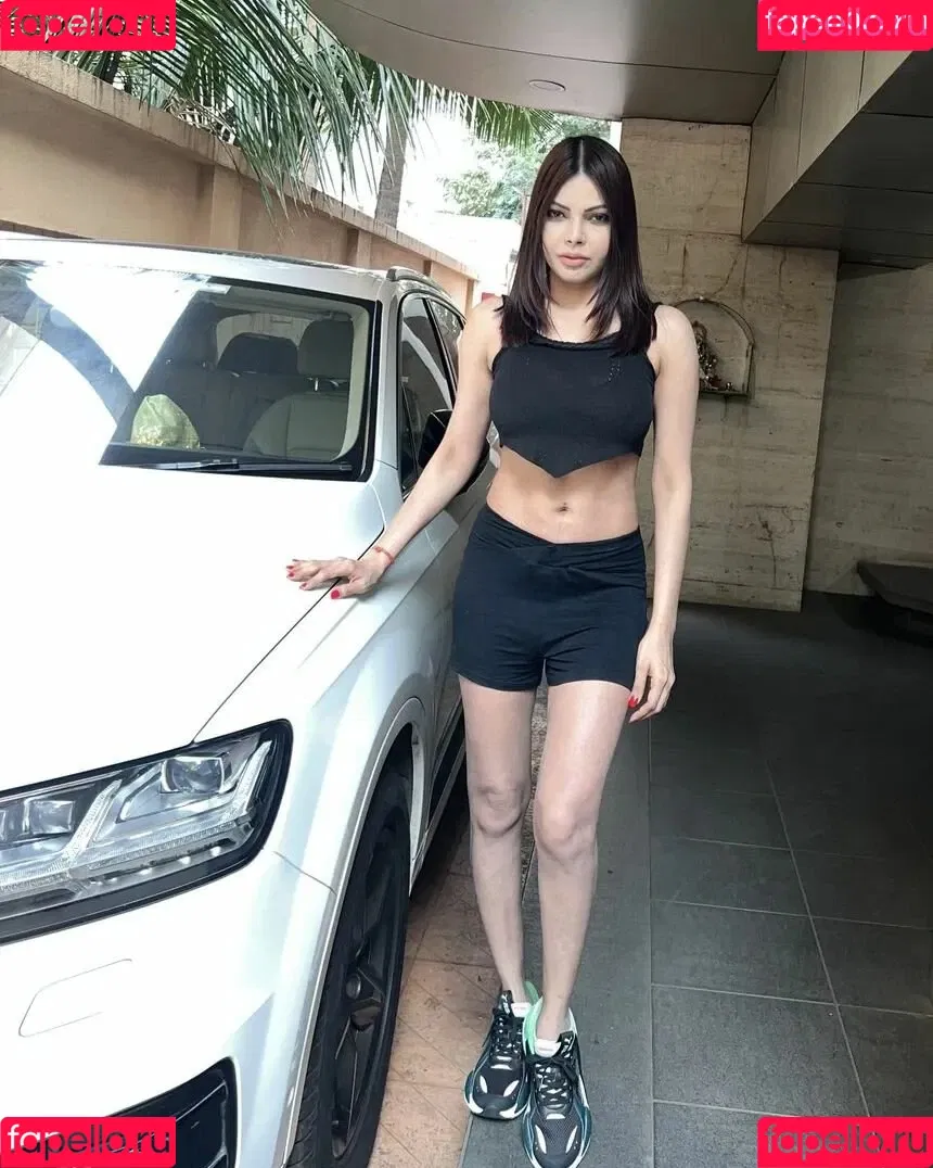 Sherlyn Chopra / SherlynChopra / _sherlynchopra_ / officialsherlynchopra Onlyfans Photo Gallery 