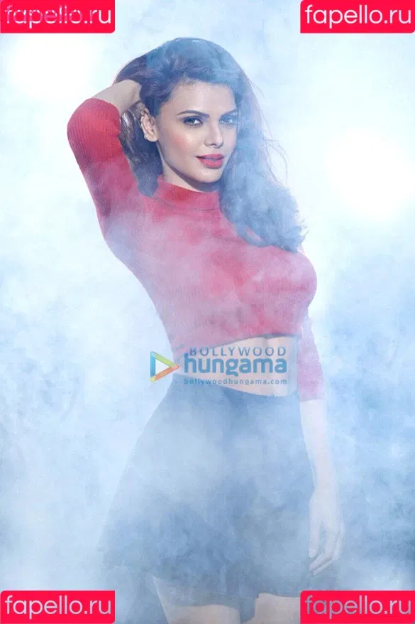 Sherlyn Chopra / SherlynChopra / _sherlynchopra_ / officialsherlynchopra Onlyfans Photo Gallery 